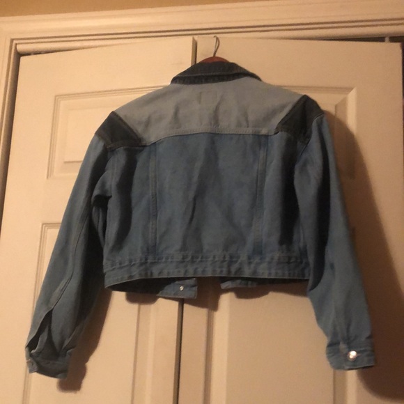 Wild Fable -XS Multi Color Crop Denim Jacket.  Chest pockets. - Picture 4 of 5